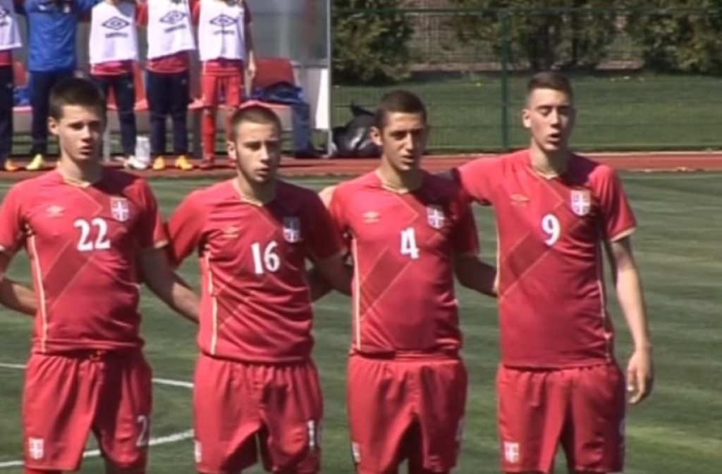 Arton Zekaj u dresu Srbije sa brojem 4