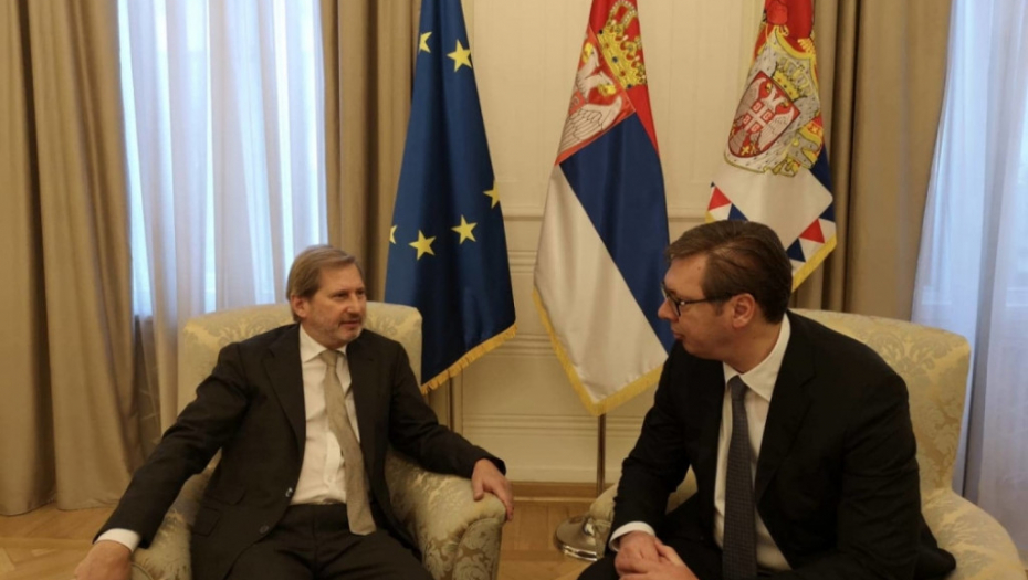 Aleksandar Vučić, Johanes Han