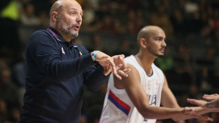 Saša Đorđević i košarkaš Srbije Peno