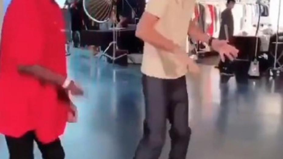 Novak imitira Majkla Džeksona