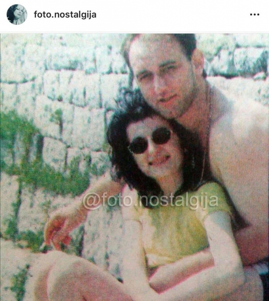 Viki Miljković, Taške