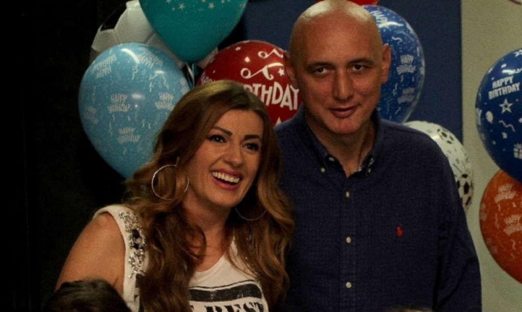 Viki Miljković, Taške