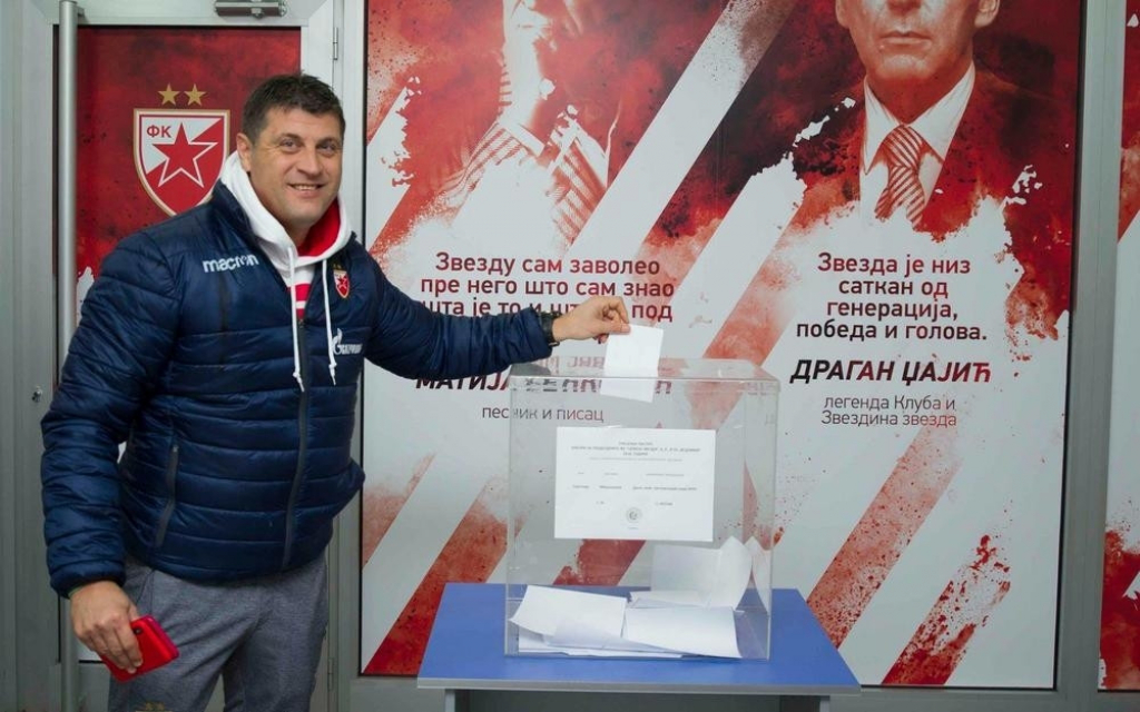 Glasanje na izborima u Crvenoj zvezdi