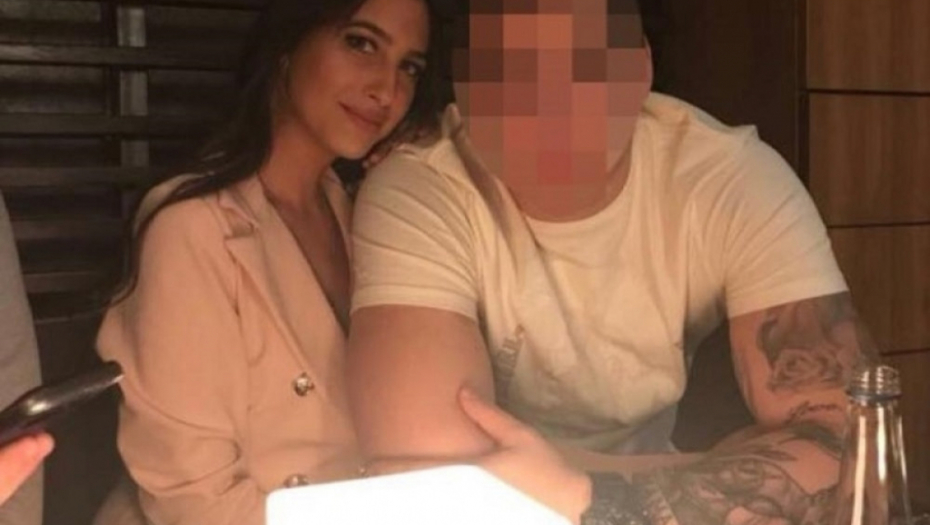 Barbara sa momkom kom žele da nameste da preti 