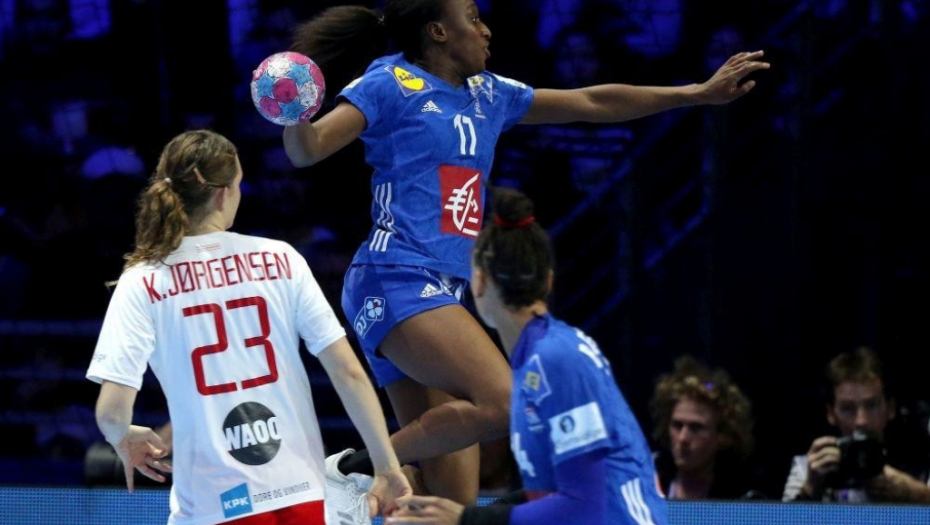 Siraba Dembele Pavlović, reprezentativka Francuske