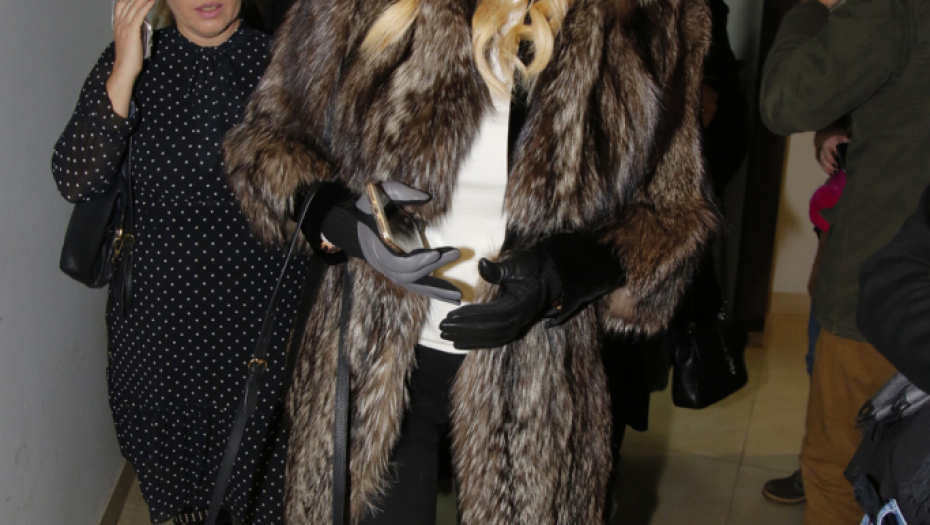 Lepa Brena, dodela nagrade