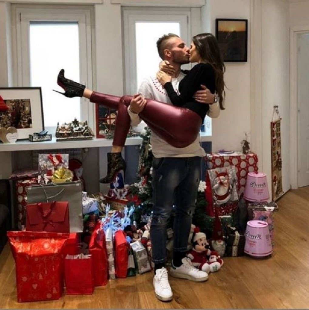 Fudbaler Lacija Ćiro Imobile sa suprugom