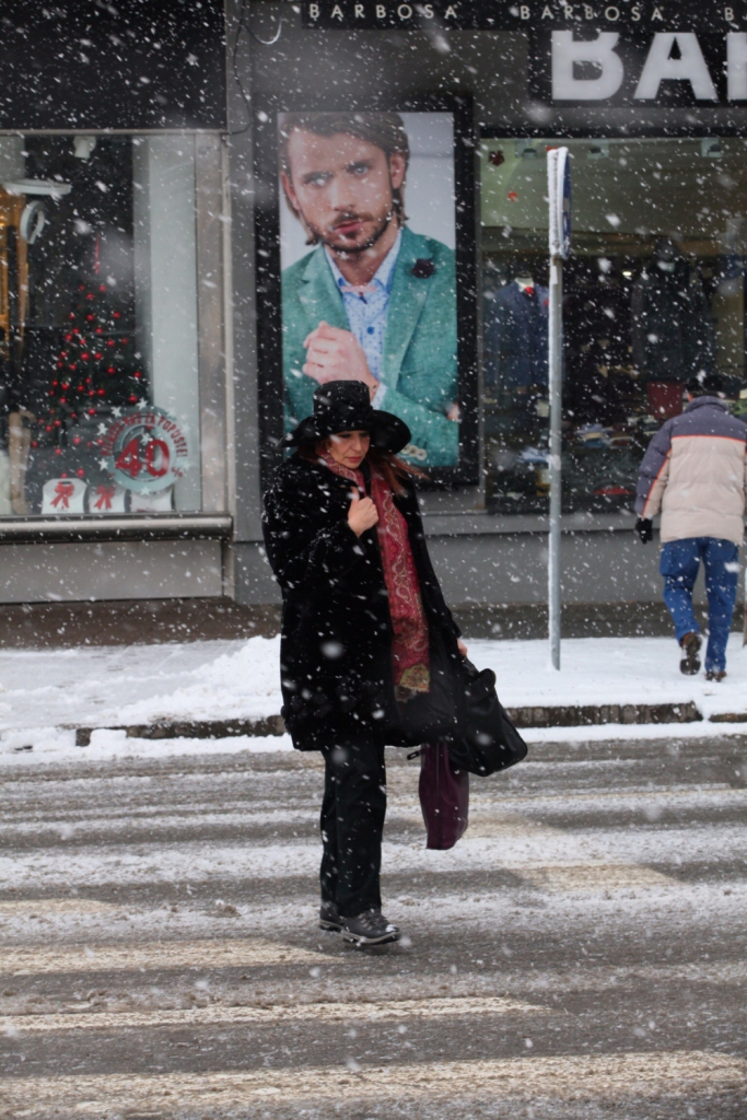 Beograd, sneg, vremenska prognoza, zavejane ulice, ljudi, zima