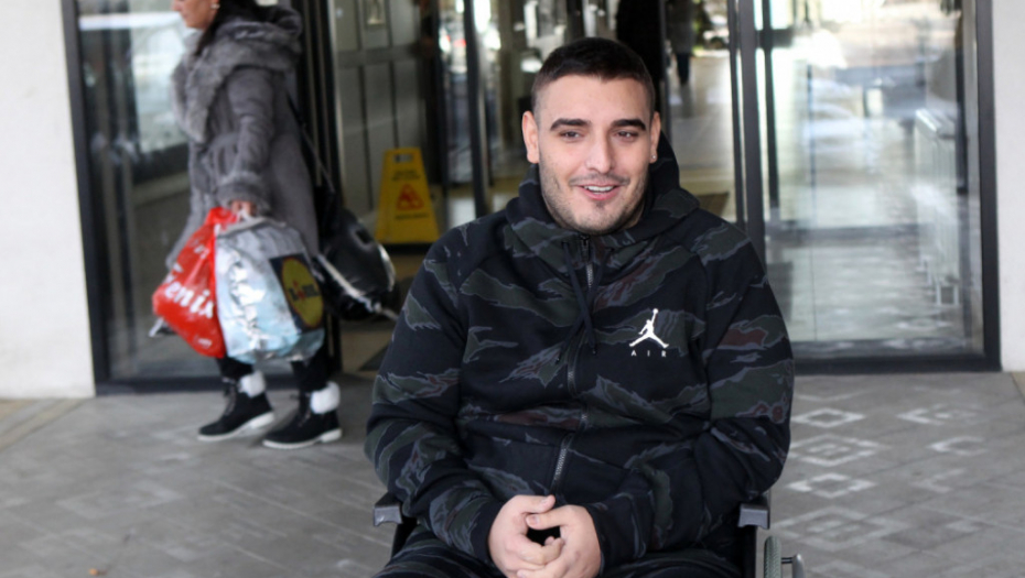 Darko Lazić, bolnica, porodica