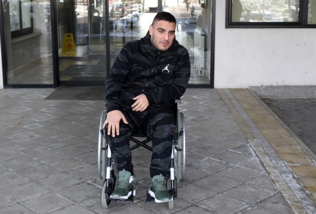 Darko Lazić, bolnica, porodica