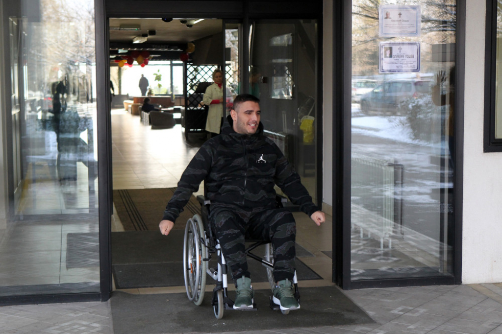 Darko Lazić, bolnica, porodica