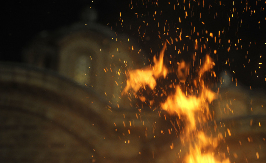 Paljenje badnjaka, Gračanica