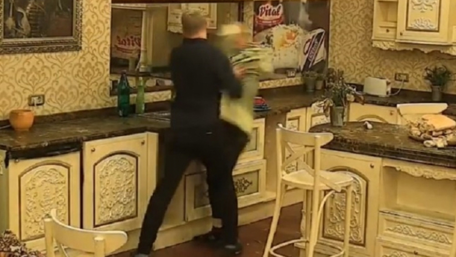 Nevenu Kalaver, Đorđe Tomić