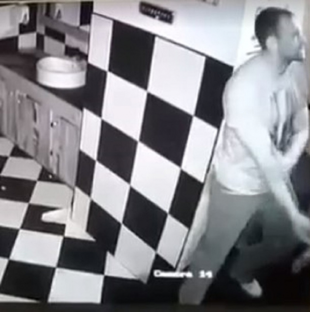 Tuča u toaletu sarajevskog kluba