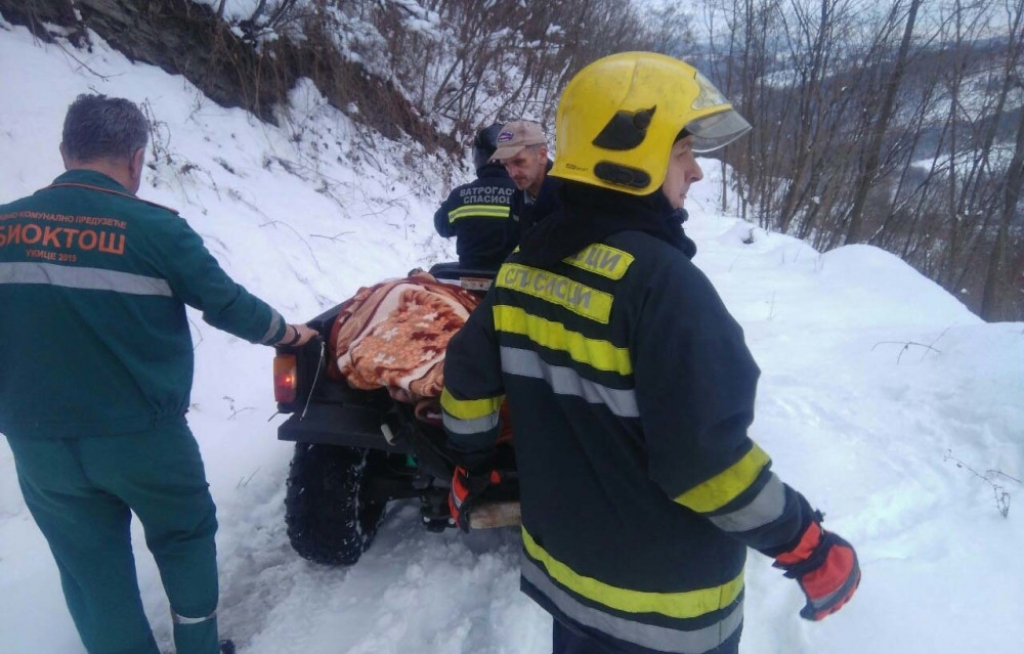 Spasavanje stanovništa usled snežnih padavina