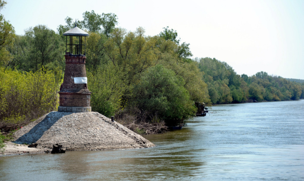 Tami&scaron;, Pančevo, reka