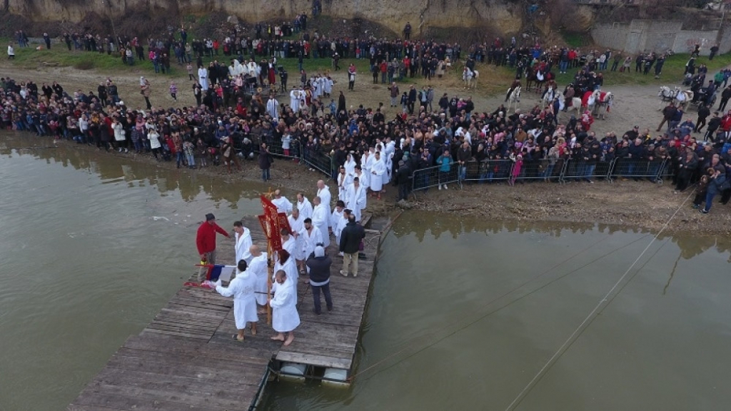 Plivanje za časni krst