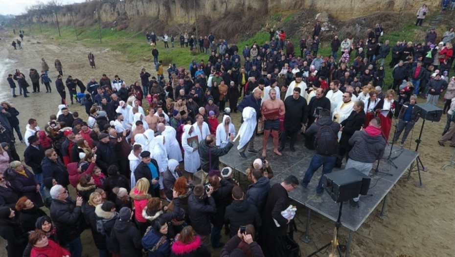 Plivanje za časni krst