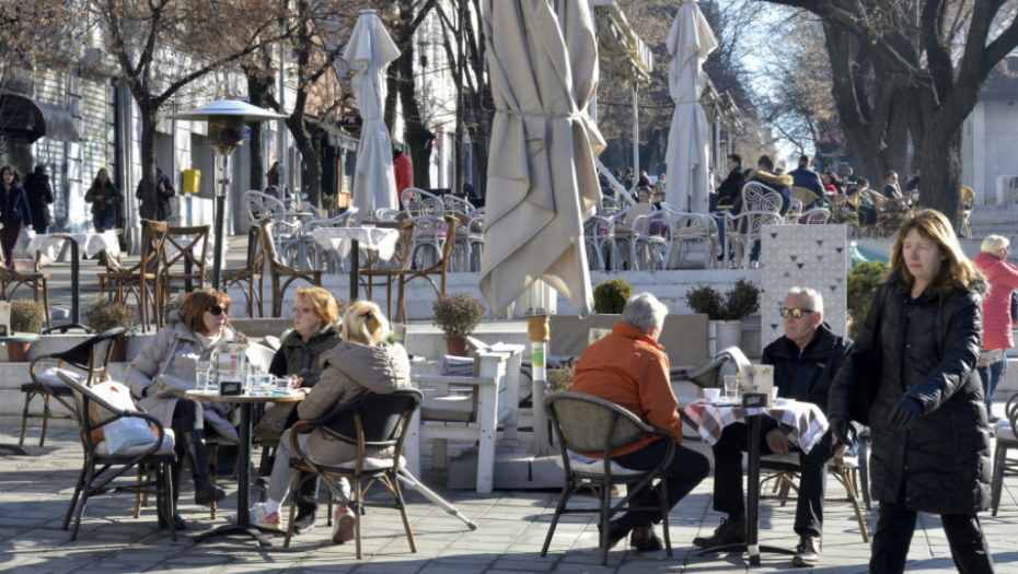 Beograd, ljudi, ulice, policija, saobraćaj