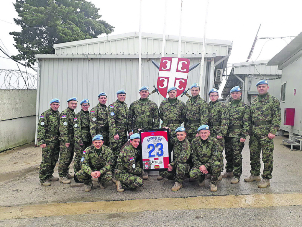 Vojska Srbije sa Đurđevićevim dresom