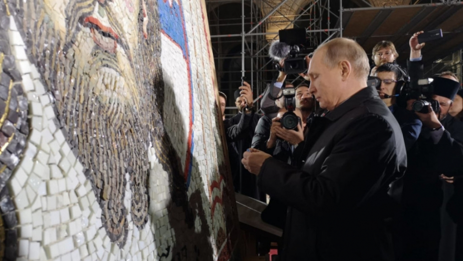Vladimir Putin u Hramu Svetog Save