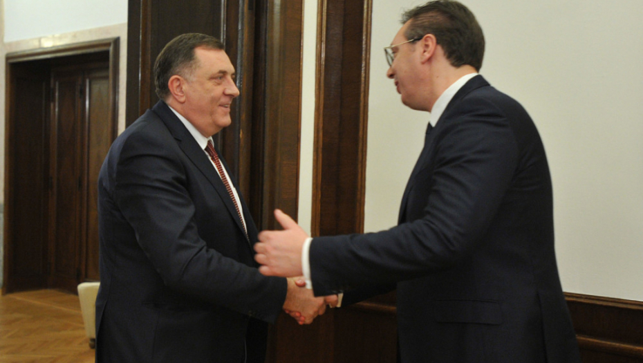 Aleksandar Vučić, Milorad Dodik