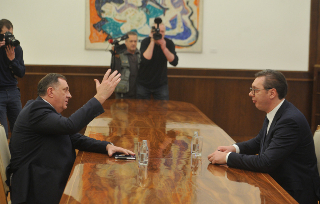 Aleksandar Vučić, Milorad Dodik
