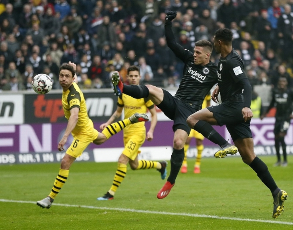 Luka Jović, Ajntraht - Borusija Dortmund