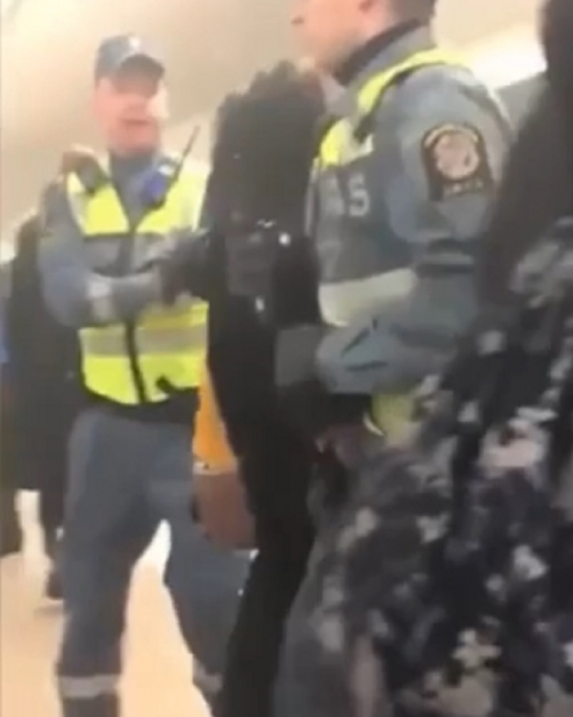 Izbacuju trudnicu iz javnog prevoza