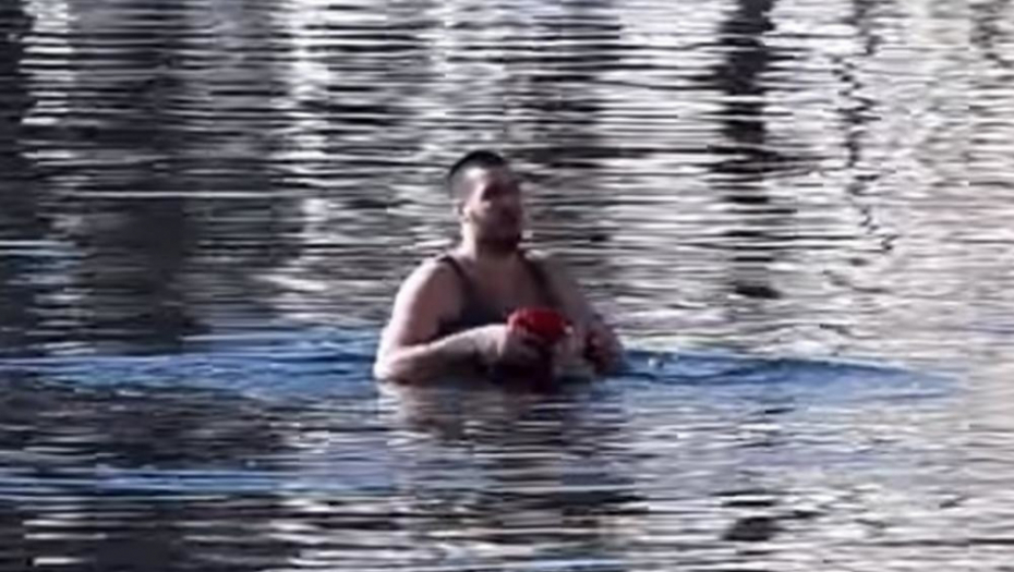 Napadnuti vaterpolista Crvene zvezde Aleksndro Kralj