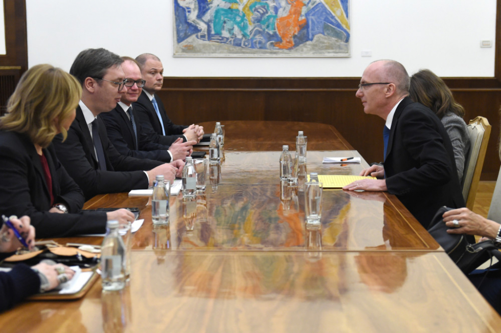 Aleksandar Vučić, Tomas &Scaron;ib