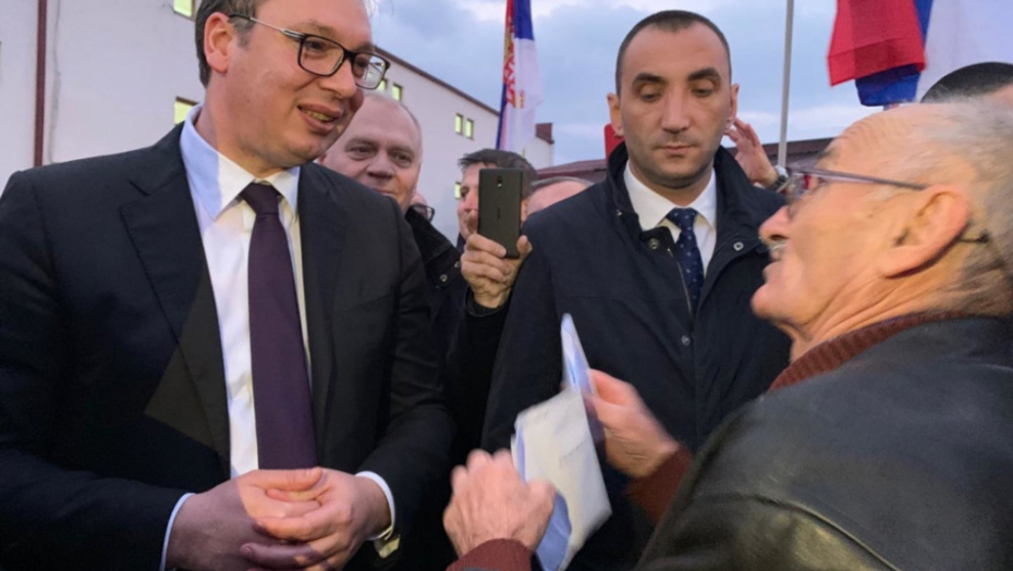 Aleksandar Vučić i deda Slavko