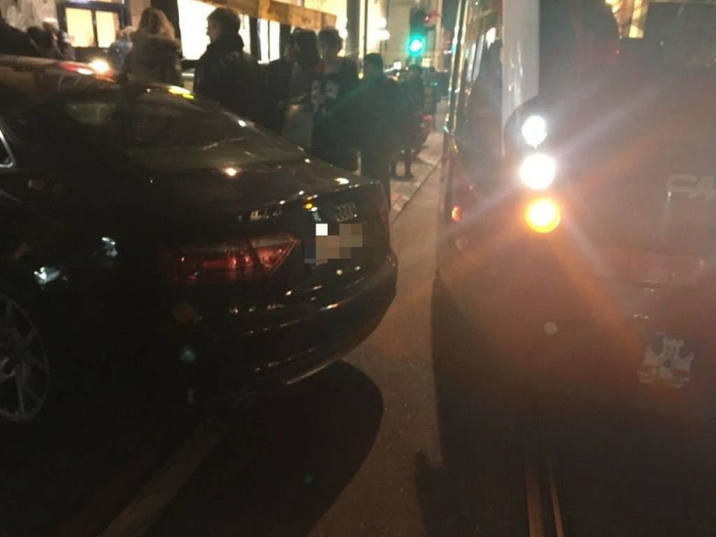 Kolaps na uglu Resavske i Kralja Milana