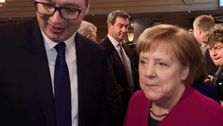 Aleksandar Vučić, Angela Merkel
