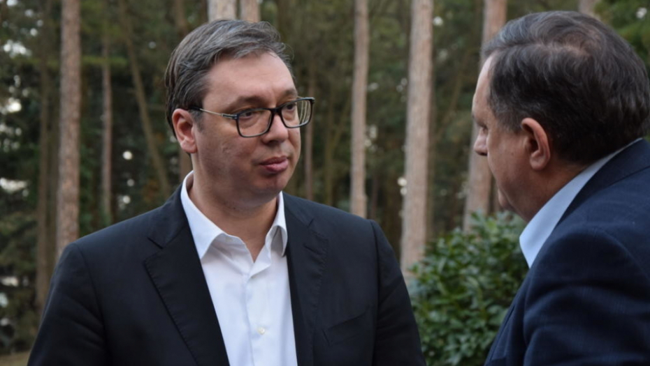 Aleksandar Vučić, Milorad Dodik