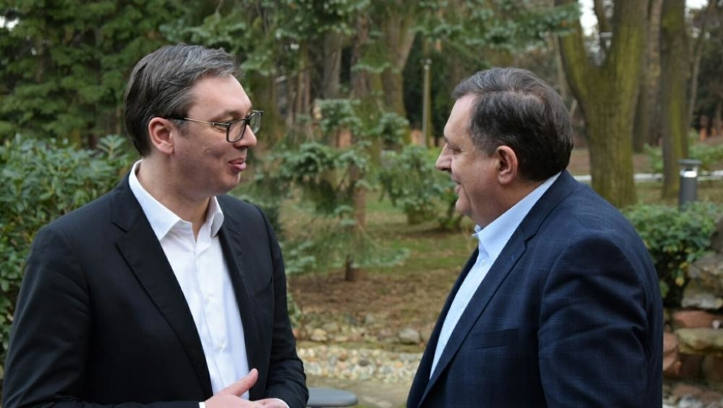 Aleksandar Vučić, Milorad Dodik
