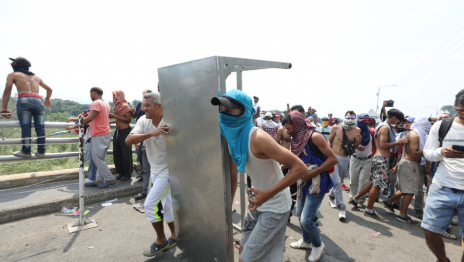 Neredi u Venecueli