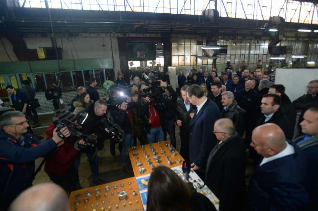 Vučić obišao fabriku PPT Armature u Aleksandrovcu