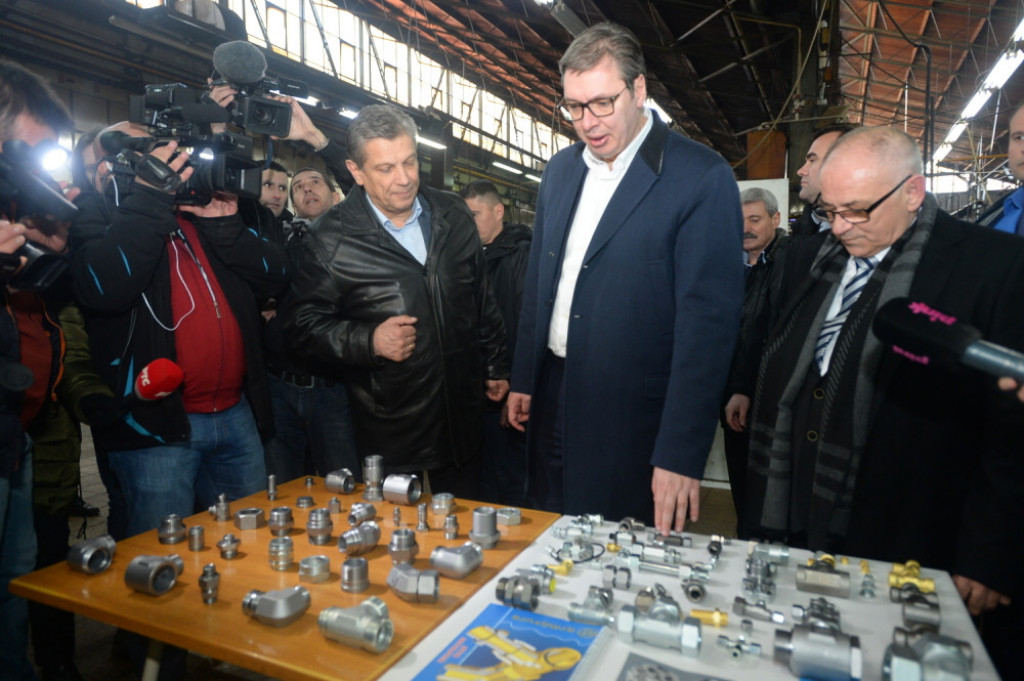 Vučić obišao fabriku PPT Armature u Aleksandrovcu