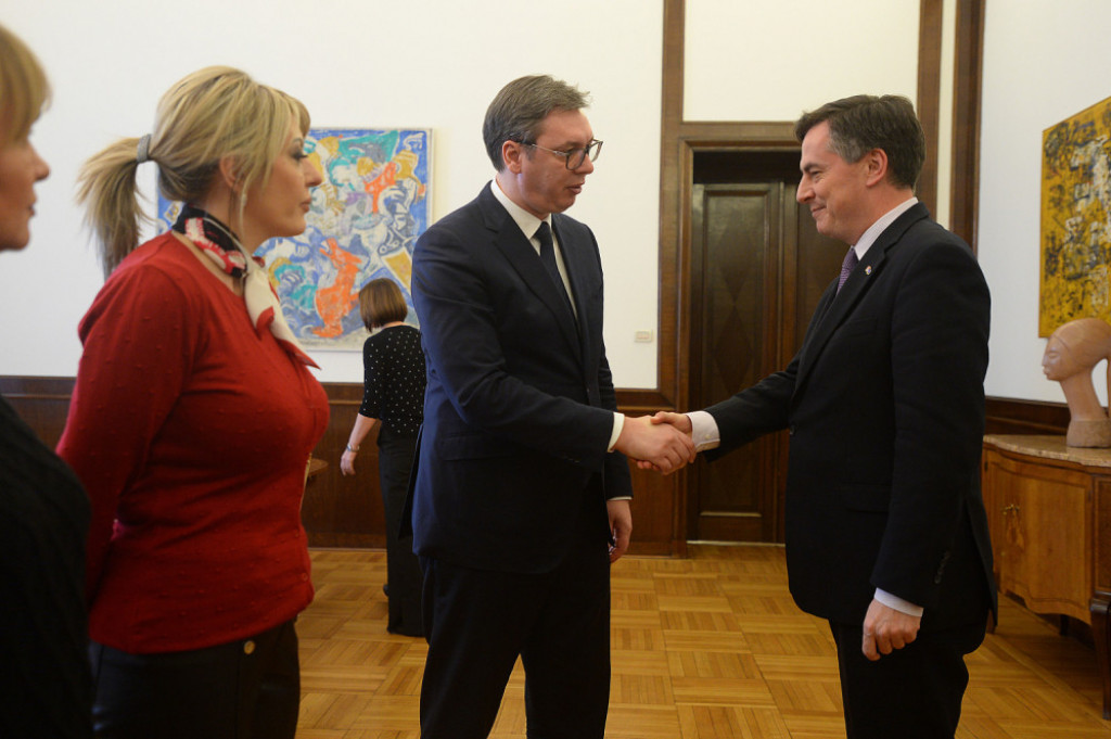 Aleksandar Vučić, Dejvid Mekalister