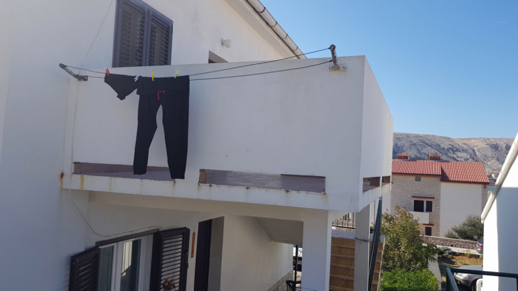 Pag, otac monstrum, otac bacio decu