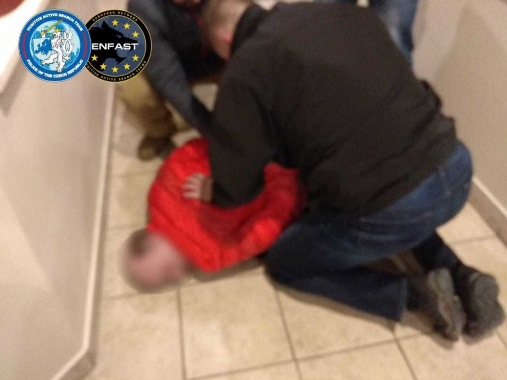 Hapšenje, Čaba Der