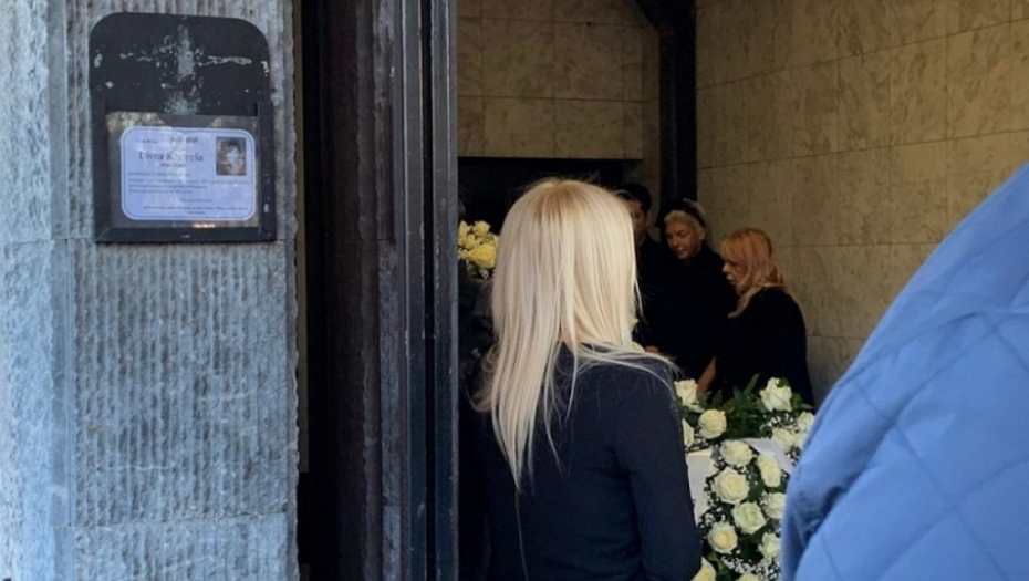 Jelena Karleuša , sahrana