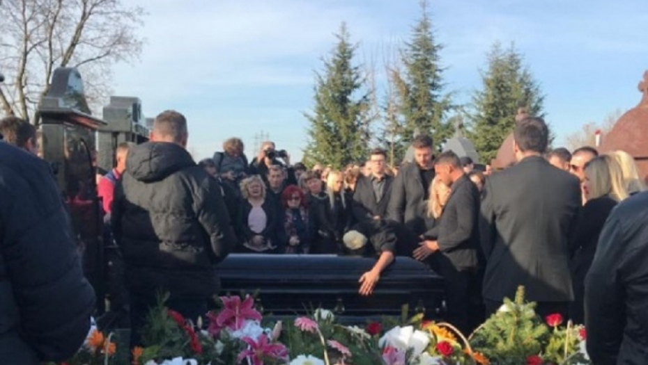 Divna Karleuša, sahrana