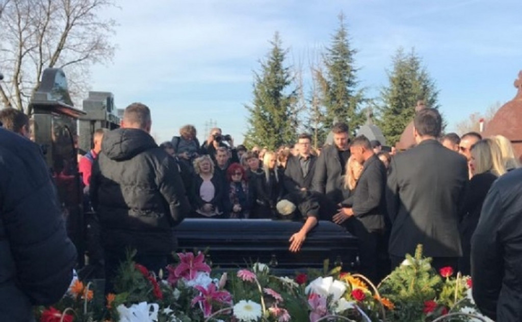 Divna Karleuša, sahrana