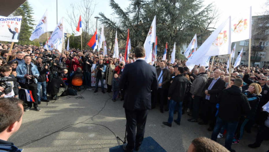 Aleksandar Vučić, Kladovo