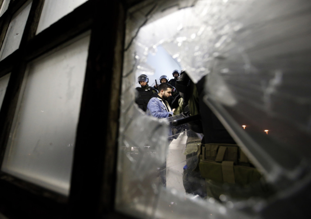 Demonstranti upali u RTS