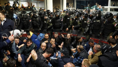 Demonstranti upali u RTS