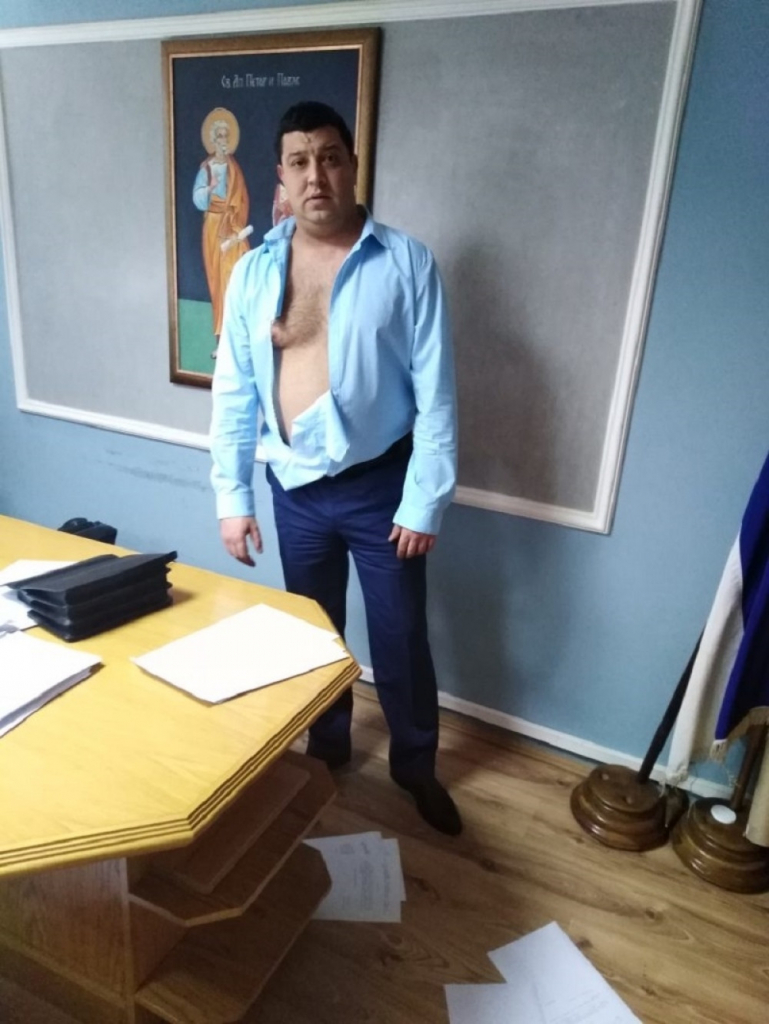 Napad na funkcionere