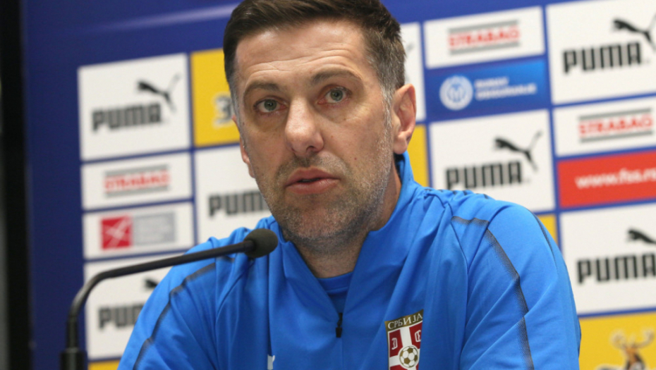 Mladen Krstajić na pres konferenciji